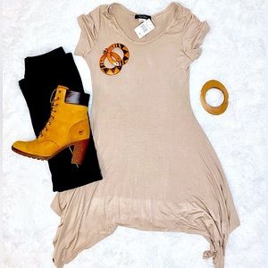 NEW Rainbow Mocha Tunic Top (Medium)